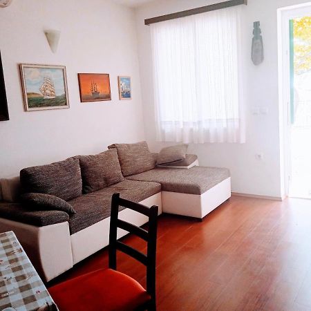 Harbour-Side Apartment With Beautiful Terrace Podgora Exterior photo